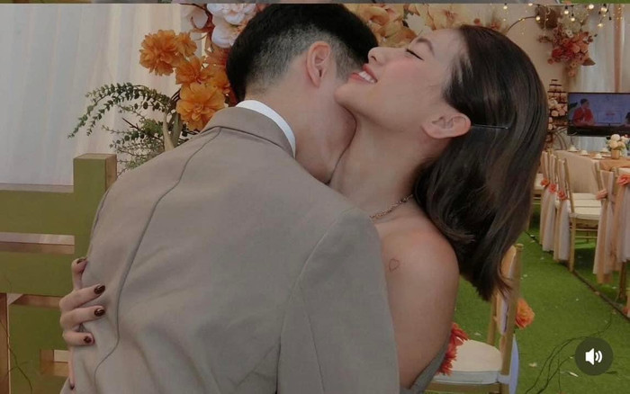 Louis Phạm bị chỉ trích vì thân mật quá đà với bạn trai ở lễ cưới của người khác Ảnh 2