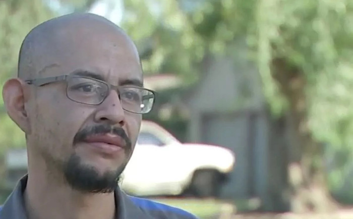 Briones đau buồn trước sự ra đi của người hàng xóm.