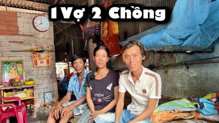 Chị Quy và anh Thảo (sơ mi kẻ), anh Phi (phông trắng).