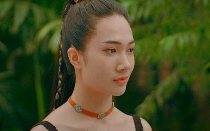 Thanh Huế (vai Tuyết) bị ném đá sau tập cuối Độc Đạo.