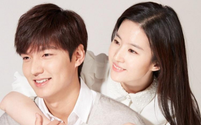 Lưu Diệc Phi và Lee Min Ho công khai hẹn hò, đẹp đôi thế nào mà dân tình đòi cưới gấp? Ảnh 2
