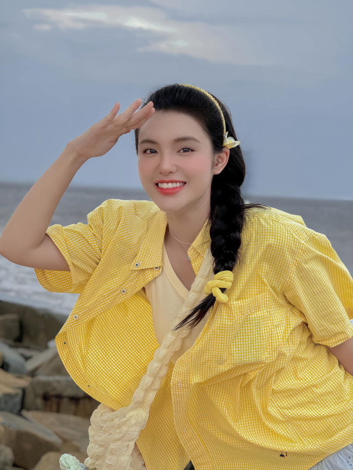 Sắc vóc của Yeye Nhật Hạ được khen ngày càng xinh đẹp, mặn mà. (Ảnh: FBNV)