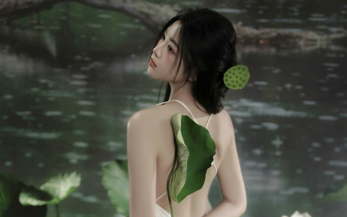 Clip khoe lưng trần quyến rũ của con gái Quyền Linh gây sốt Ảnh 2