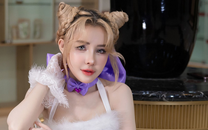 Ngân 98 được nhét 'tiền bo' ngay trên sân khấu, nói rõ mục đích sử dụng Ảnh 2