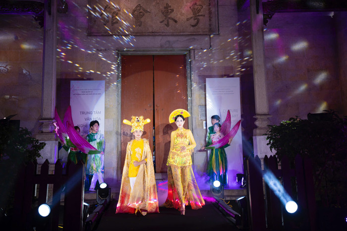 Bộ sưu tập Nét Xưa của nhà thiết kế Châu Loan.