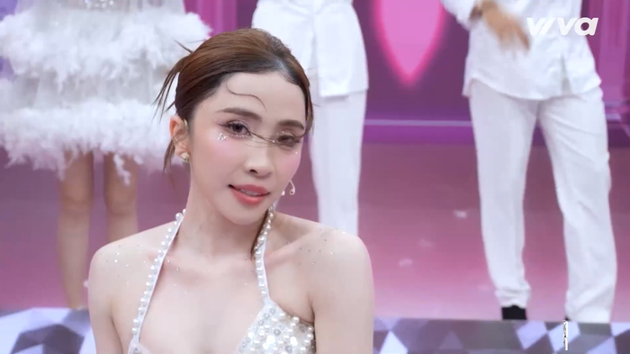 Chiêu trò của Quỳnh Nga tại Bước Nhảy Hoàn Vũ Ảnh 2