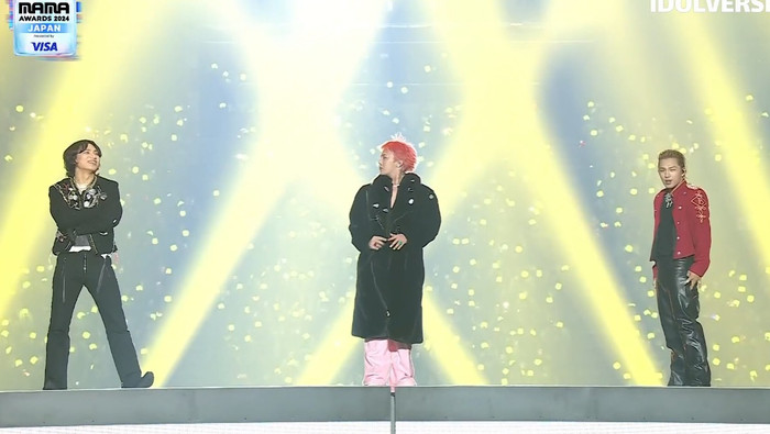 Bùng nổ sân khấu tái hợp của BIGBANG tại MAMA 2024, xứng danh 'huyền thoại Kpop' Ảnh 2