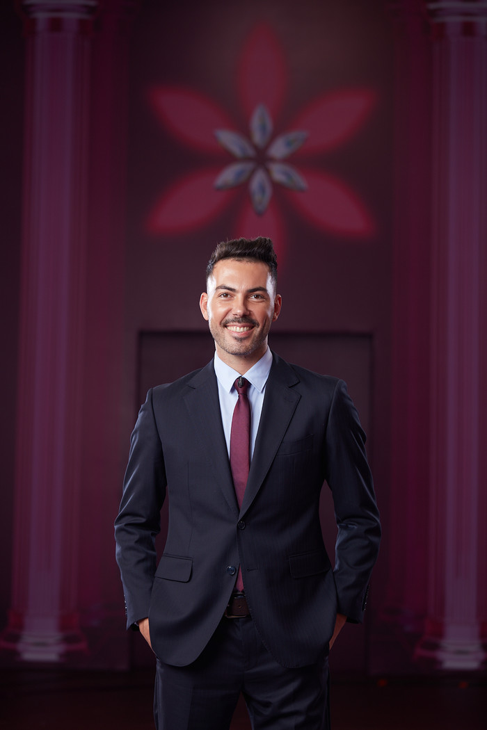 Tihomir Gavrilov từng tham gia nhảy từ khi còn nhỏ tuổi và 2 lần giành danh hiệu Quán quân Bước Nhảy Hoàn Vũ năm 2010 và 2013. Vì vậy, anh rất vui trong lần quay trở lại Bước Nhảy Hoàn Vũ 2024. Anh nói: “Bây giờ tôi đã già đi một chút, vì vậy tôi sẽ bình tĩnh hơn trong việc xử lý mọi chuyện. Bây giờ, tôi chỉ nghĩ đến việc nhảy”.