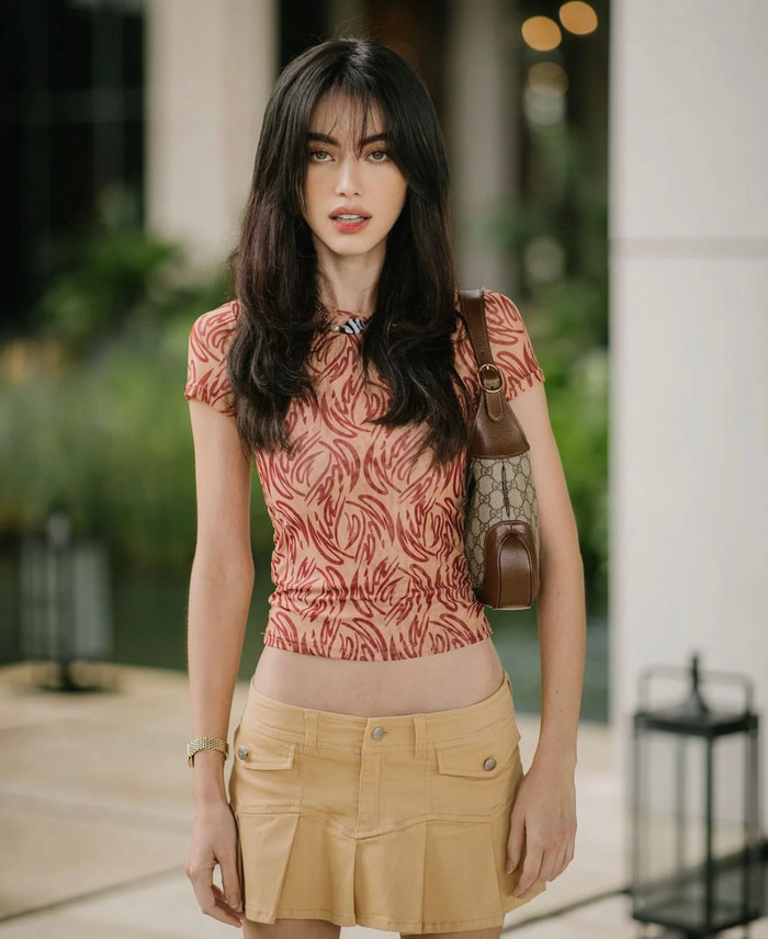 Thân hình gầy gò, thiếu sức sống của Mai Davika nhận nhiều ý kiến trái chiều. 