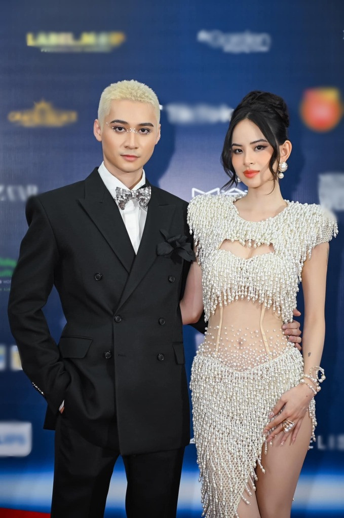 Tuấn Ngọc và Hương Liên được khán giả yêu mến và ưu ái gọi là 'tiên đồng ngọc nữ'. (Ảnh FBNV)