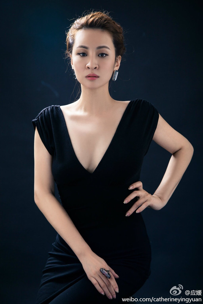 Là nạn nhân nhưng Ứng Viên lại bị công chúng chỉ trích.