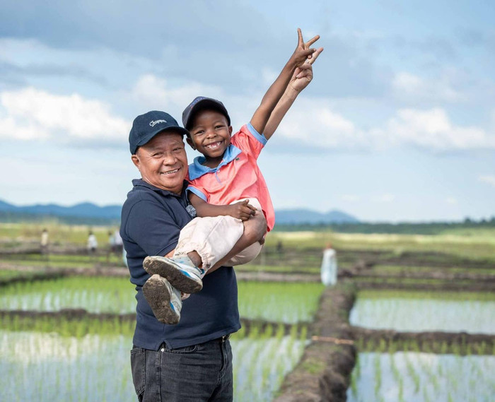 Ông Quý và Lôi Con. 