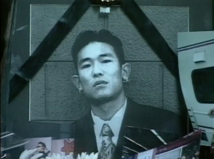 Người thân và fan bàng hoàng trước sự ra đi của nam ca sĩ tài hoa nhưng bạc mệnh. (Ảnh: Sưu tầm)