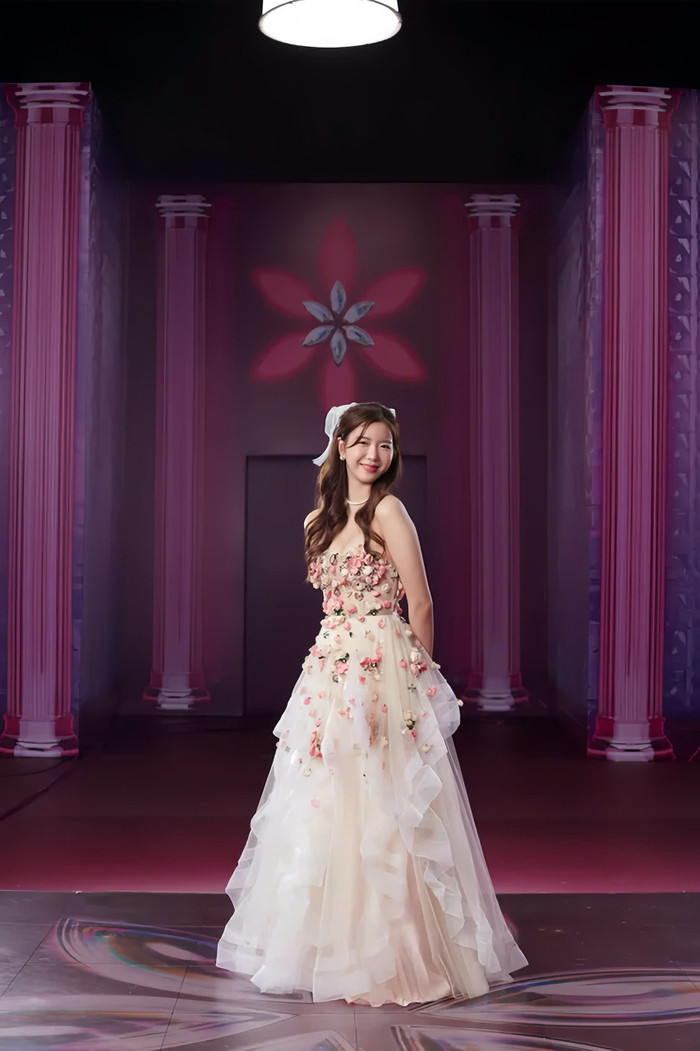  Hooyeon chọn biểu diễn múa ballet.