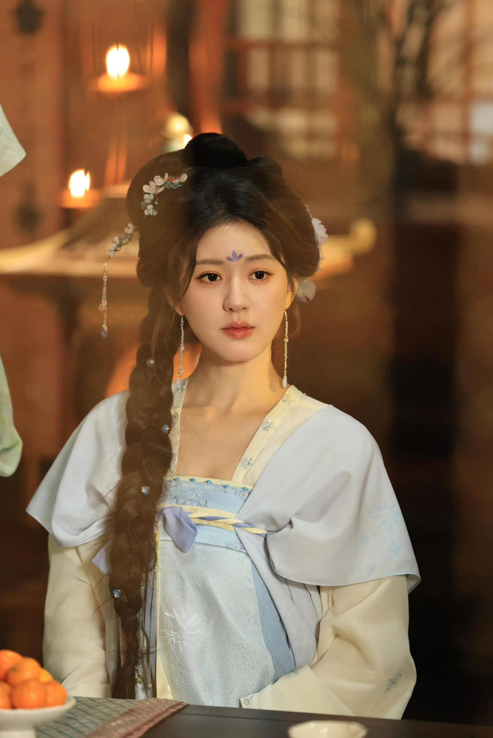 Nhiều người khó hiểu trước tình cảnh hiện tại của Triệu Lộ Tư sau khi Rèm Ngọc Châu Sa thất bại.