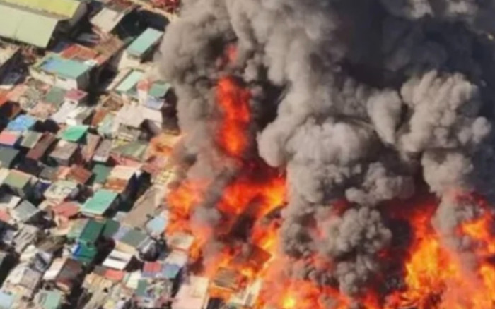 Hỏa hoạn kinh hoàng khiến 1000 ngôi nhà bị thiêu rụi Ảnh 2