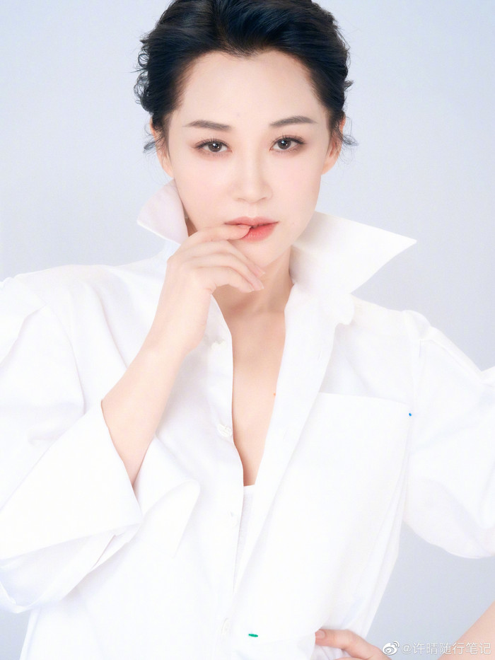 Nhiều người cho rằng có thể Hứa Tình bị phong sát ngầm.