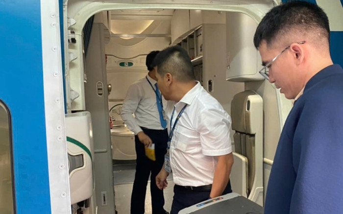 Chuyến bay đặc biệt lùi giờ cất cánh để đợi trái tim hiến tặng Ảnh 2