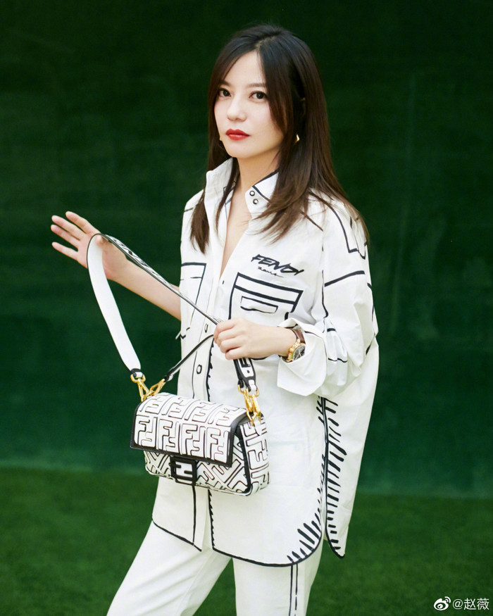 Quá tham lam, cuối cùng cô đã đánh mất tất cả mọi thứ.