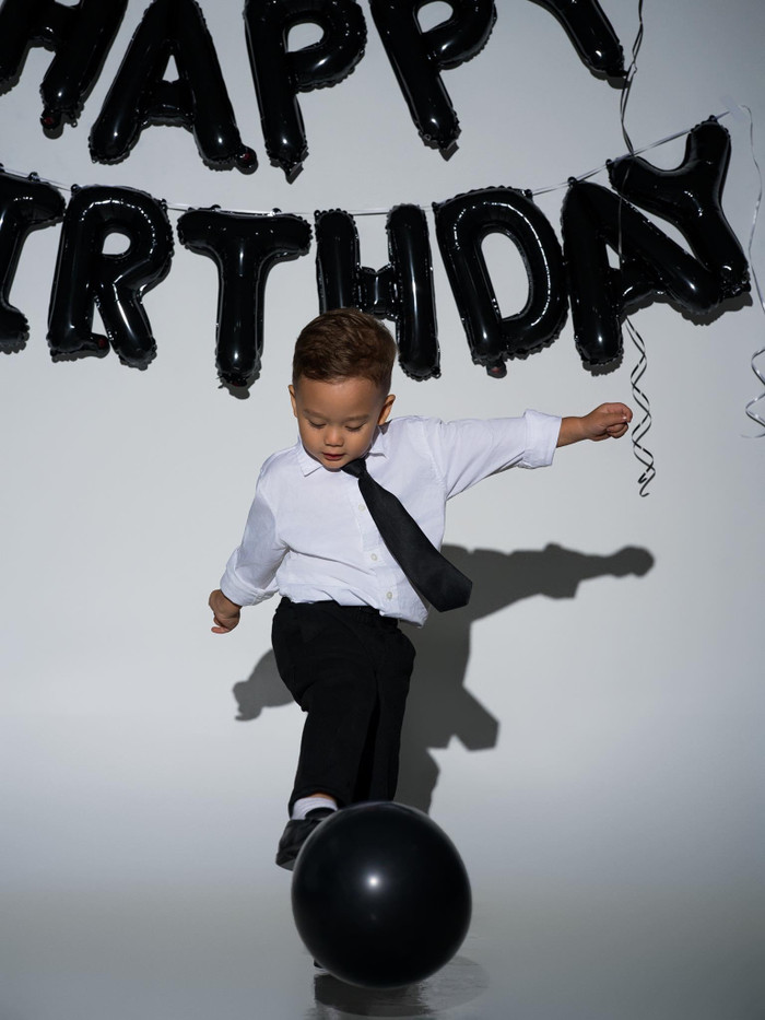  Có người bố là thủ môn nổi tiếng của bóng đá Việt Nam, con trai thủ môn Bùi Tiến Dũng cũng dành tình yêu với quả bóng.