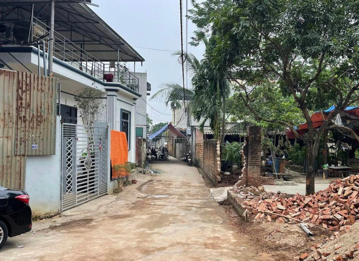 Tang thương bao trùm căn nhà nhỏ ở thôn Trung.