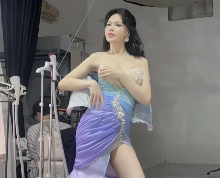 Nam ca sĩ Việt âm thầm chuyển giới, nhan sắc hiện tại gây ngỡ ngàng Ảnh 1