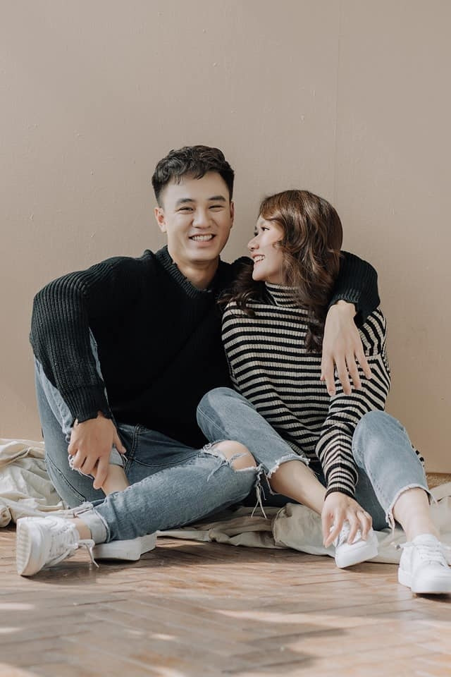 Lần đầu tiên hợp tác, Hương Giang và Quang Trọng vượt qua sự ngại ngùng ban đầu để thực hiện những cảnh quay thân mật.&nbsp;