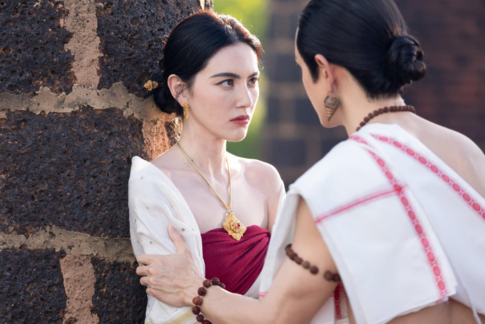 Những cảnh phim 18+ trong Nữ Hoàng Ayodhaya nhận về ý kiến trái chiều.