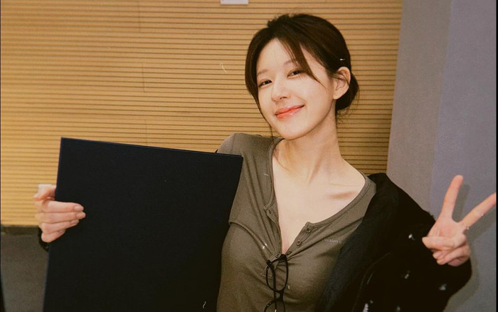 Triệu Lộ Tư gầy trơ xương, thân hình đáng lo ngại Ảnh 2