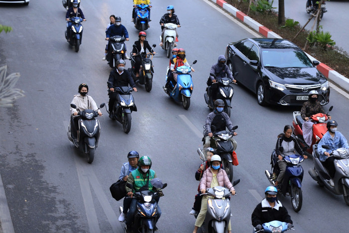 Bắt đầu từ ngày 26/11, không khí lạnh đã ảnh hưởng đến hầu hết các nơi ở khu vực miền Bắc trong đó có Thủ đô Hà Nội, nhiệt độ thấp nhất 16-180C.