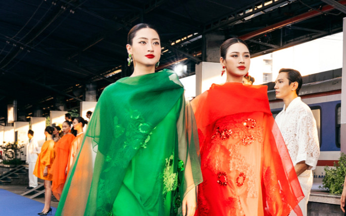 Những sàn diễn thời trang tôn vinh văn hóa Việt Ảnh 2
