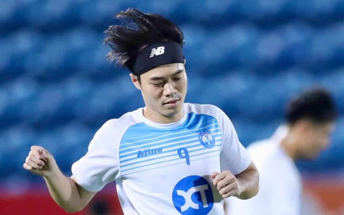 Thất vọng với tiền đạo Văn Toàn Ảnh 2