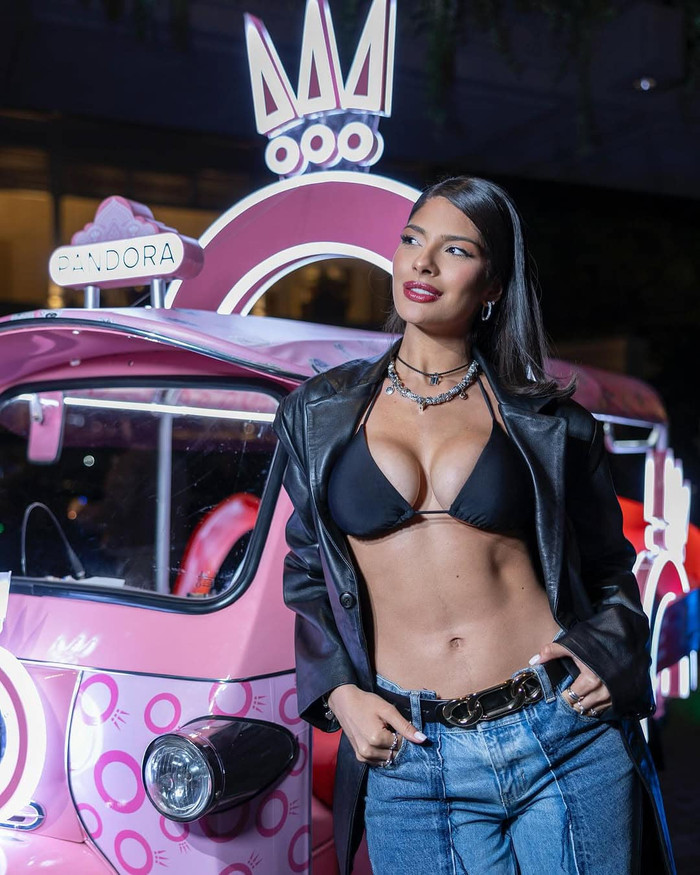 Sau khi kết thúc nhiệm kỳ trên cương vị Hoa hậu Hoàn vũ 2023, Sheynnis Palacios dành nhiều thời gian cho bản thân cũng như thực hiện các dự án, công việc còn đang dang dở. Hành trình vừa qua, cô đã để lại nhiều dấu ấn khá đẹp trong lòng người hâm mộ. 