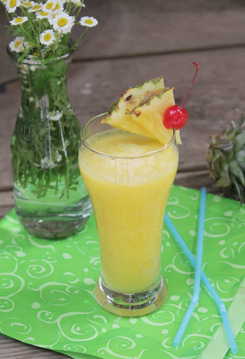 Pina colada - hương vị cocktail dứa thơm mát.