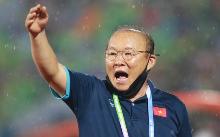 HLV Kim Sang Sik nói thẳng HLV Park Hang Seo thành công nhờ yếu tố khác Ảnh 2