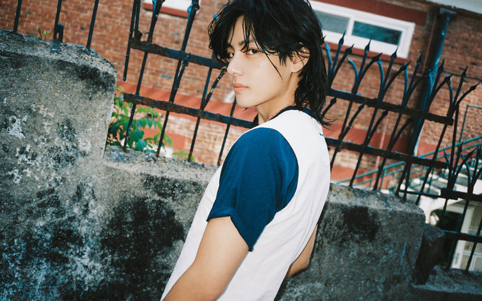 Dân tình 'than trời' trước ngoại hình hiện tại của V (BTS) Ảnh 2