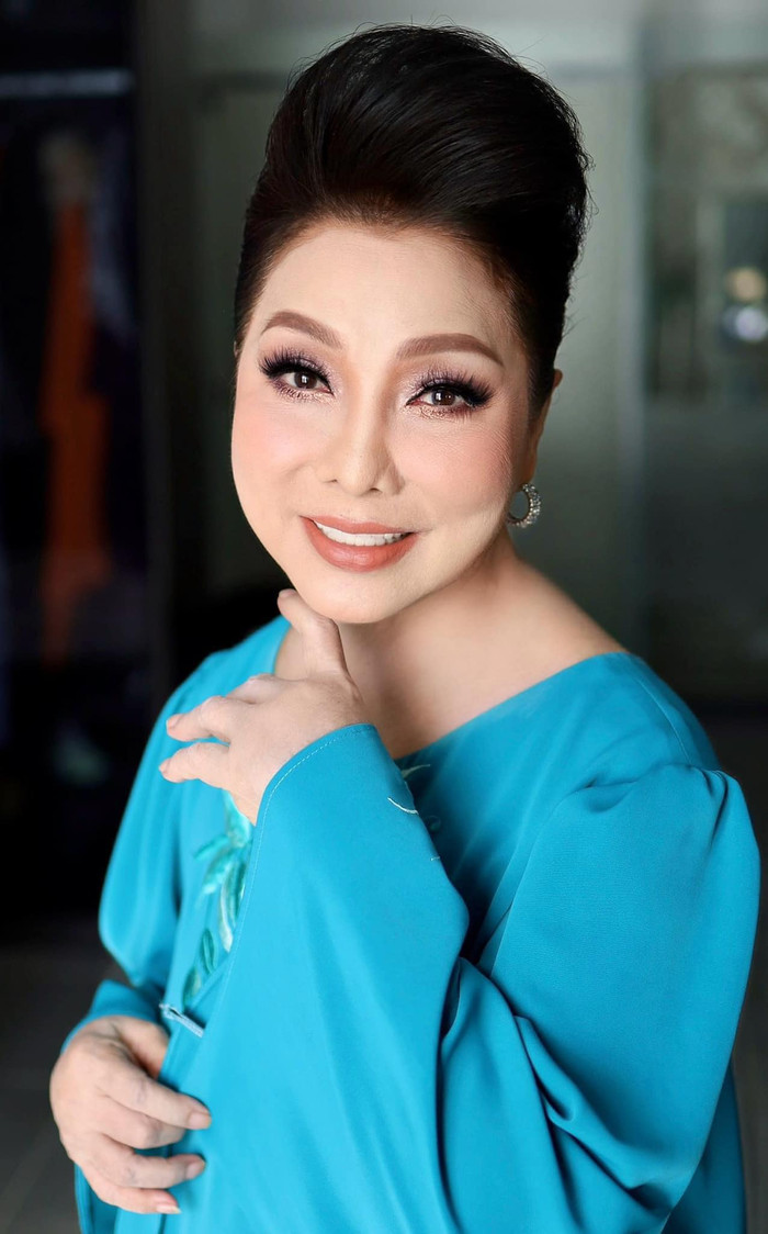 Phía NSND Bạch Tuyết phủ nhận thông tin cho rằng bằng tiến sĩ của nữ nghệ sĩ là giả. (Ảnh FBNV)