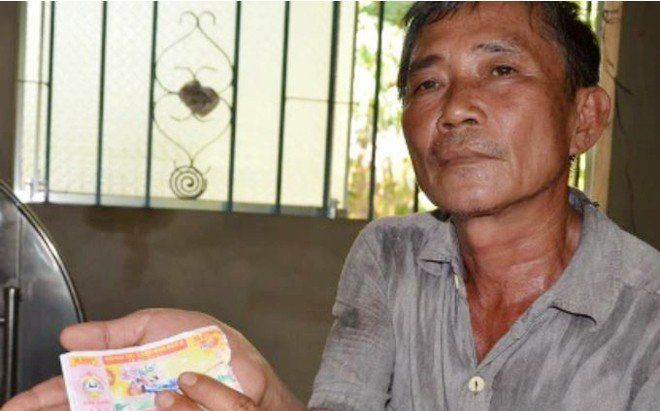 Cùng trúng số, 3 người đàn ông không được lĩnh tiền thưởng vì lý do không ngờ Ảnh 2