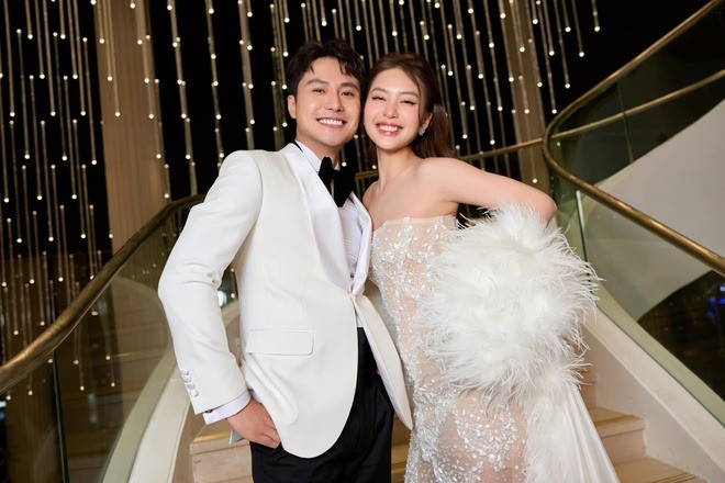 Khả Ngân khiến nhiều người bàn tán khi tuyên bố không còn là bạn bè với Thanh Sơn. (Ảnh FBNV).