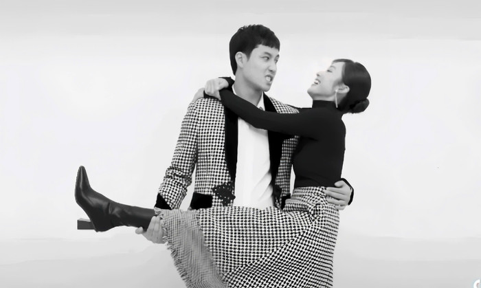 Thanh Sơn - Khả Ngân từng khoe loạt ảnh thân mật trong hậu trường một buổi chụp ảnh. Ảnh: TikTok Khả Ngân