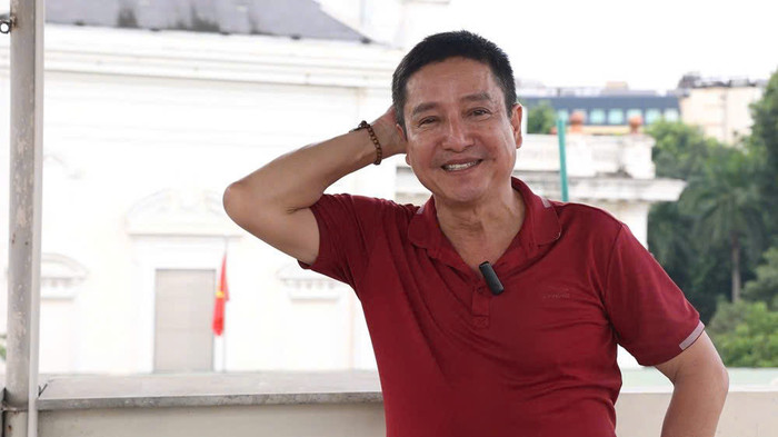 Nghệ sĩ Chí Trung tận hưởng cuộc sống về hưu. Ảnh: FBNV