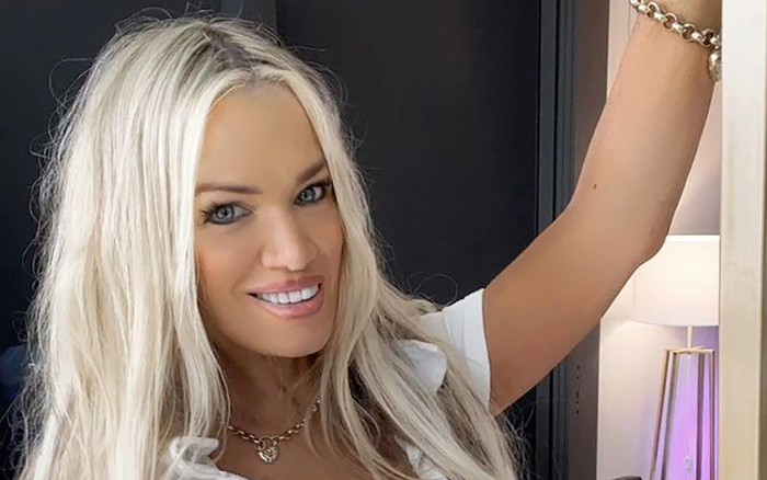 'Bà ngoại nóng bỏng nhất thế giới' gây sốt vì vẻ ngoài trẻ như gái đôi mươi, bí quyết là gì? Ảnh 2