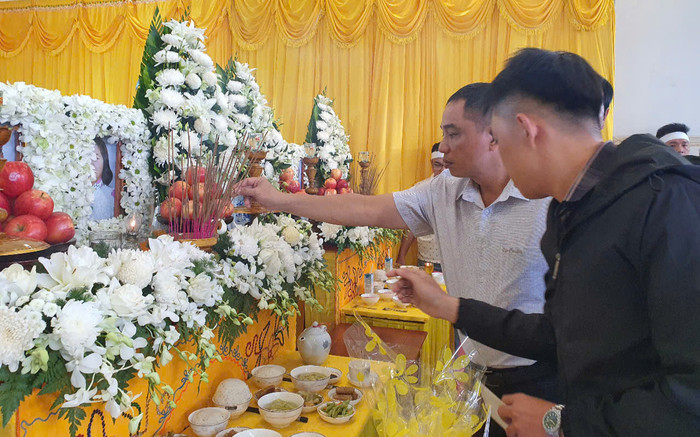 Tang lễ đẫm nước mắt vụ 4 nạn nhân tử vong do cháy nhà ở Nha Trang Ảnh 2