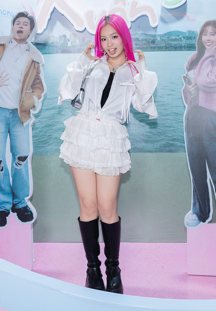 Cầm xuất hiện tại sự kiện họp báo ra mắt mùa 3 chương trình Xuân Hạ Thu Đông, rồi lại Xuân.