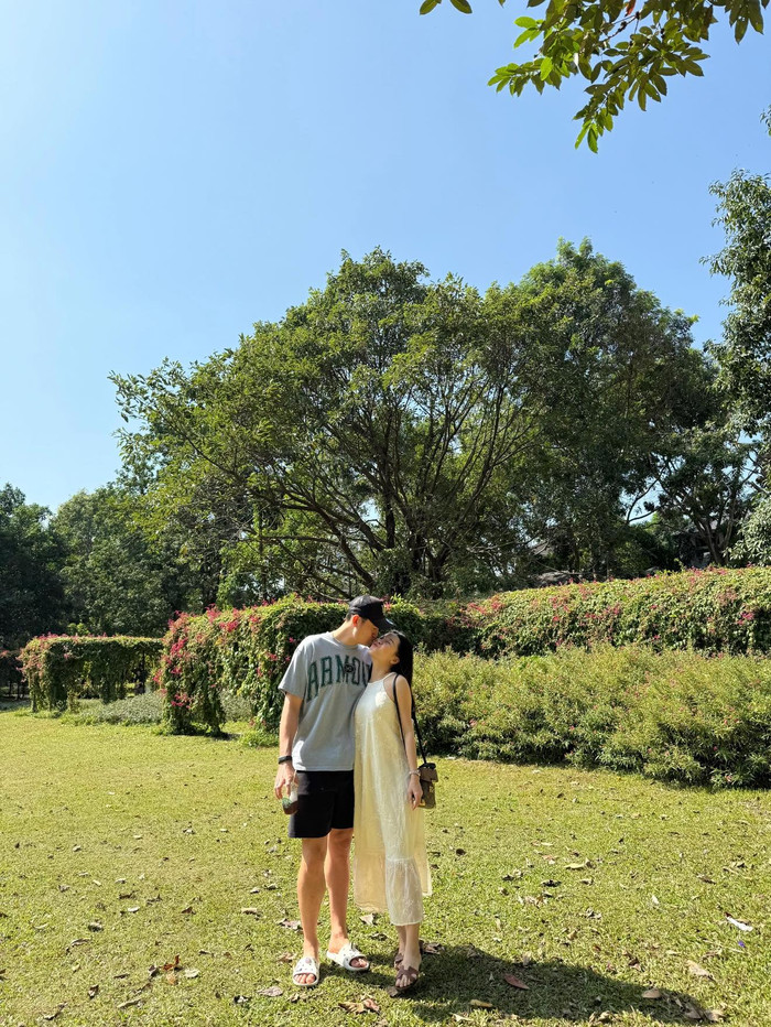 Cặp đôi tận hưởng cuộc sống hạnh phúc. Ảnh: FBNV