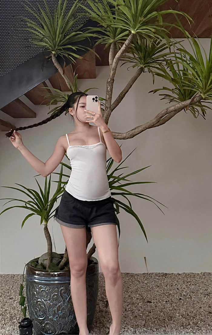 Bà xã Đặng Văn Lâm tập luyện, ăn uống khoa học. Ảnh: FBNV