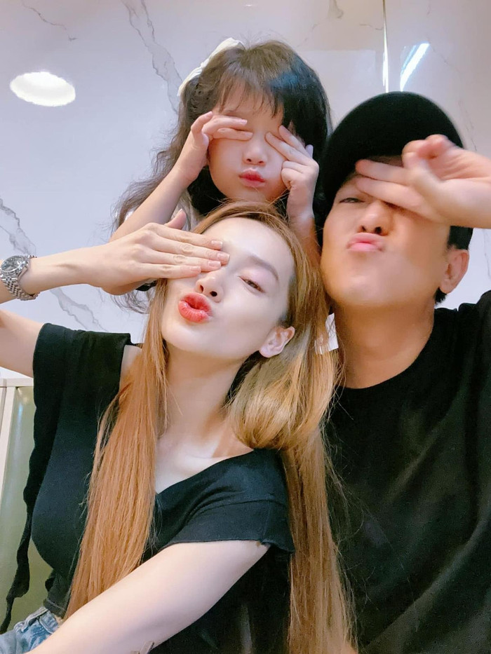 Trường Giang - Nhã Phương vừa kỷ niệm 6 năm ngày cưới.