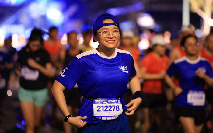 Nghìn người TPHCM tham gia chạy trong đêm, dành 150 triệu cho quỹ người nghèo và tài năng thể thao VN Ảnh 2