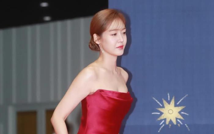 Nữ diễn viên xinh đẹp rời khỏi showbiz sau khi chồng bị bắt, đối diện 7 năm tù Ảnh 2