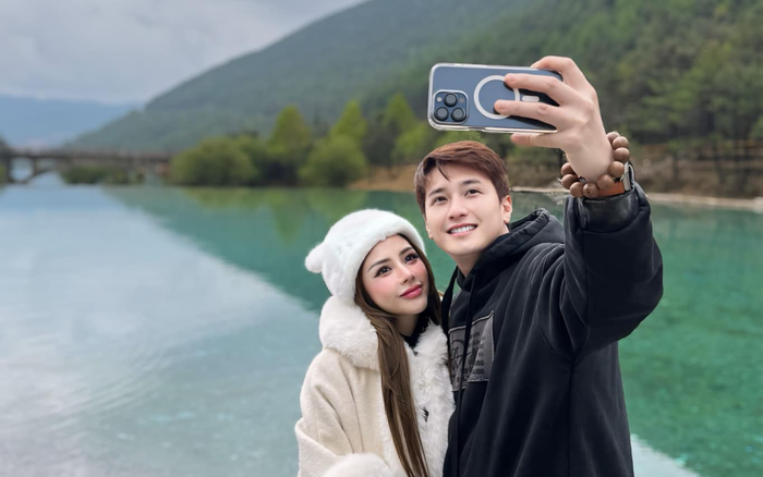 Vợ chồng Huỳnh Anh đăng ký kết hôn vào tháng 4/2024 sau nhiều năm hẹn hò.